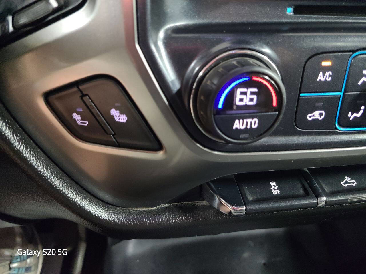 Used 2018 Chevrolet Silverado 2500 LT image 31