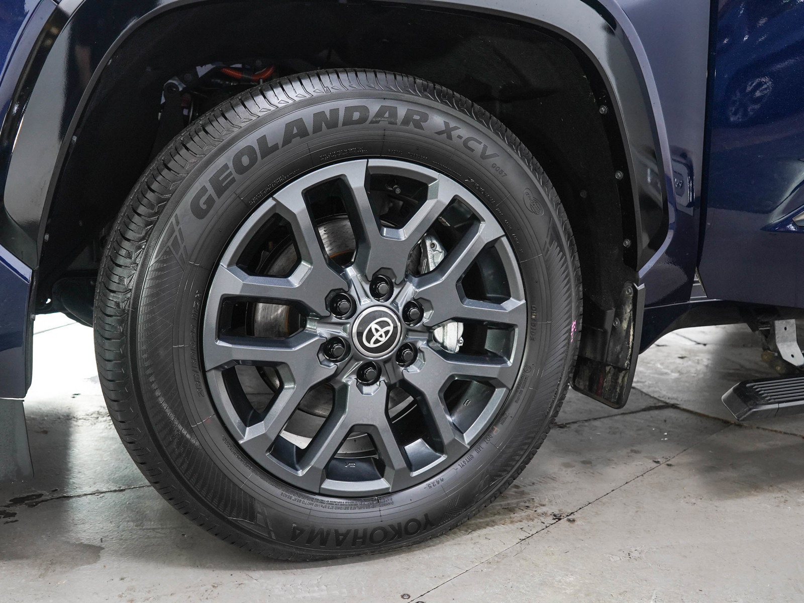 Used 2026 Toyota Sequoia Platinum AWD/4WD image 33