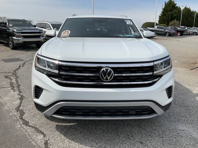 Used 2020 Volkswagen Atlas Cross Sport SE w/ Towing Package image 2