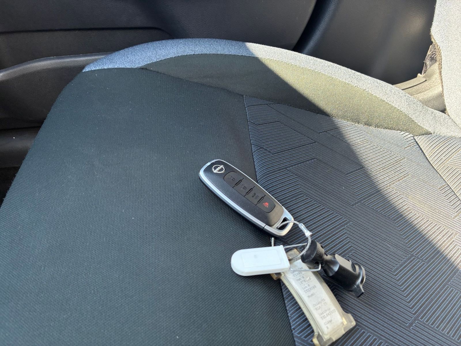 Used 2025 Nissan Versa SV image 21