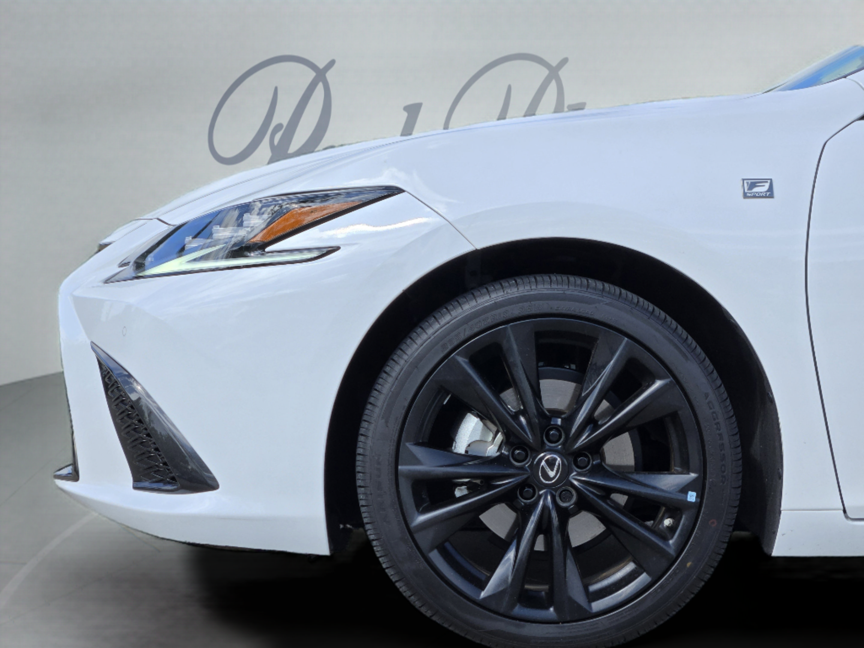 Certified 2024 Lexus ES 300h F Sport w/ Accessory Package (Z2) FWD image 39