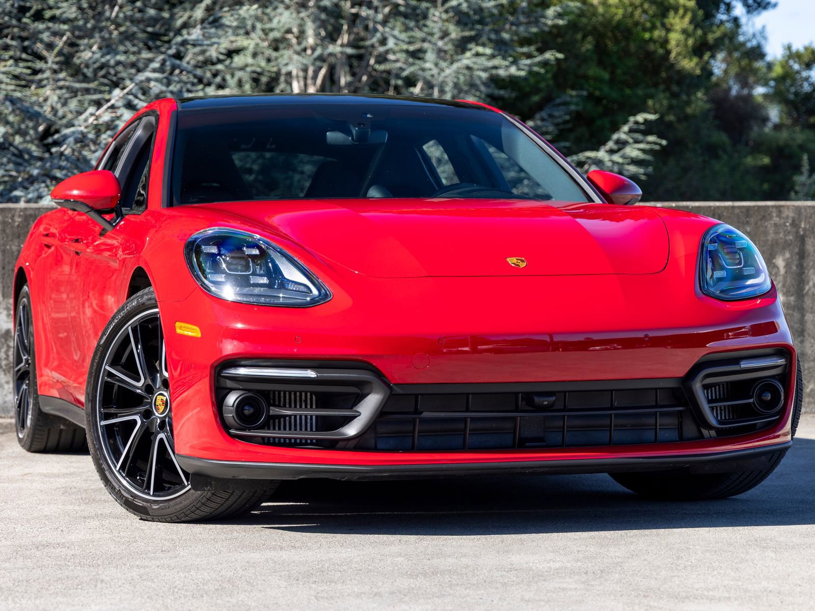 Certified 2023 Porsche Panamera Platinum Edition image 6