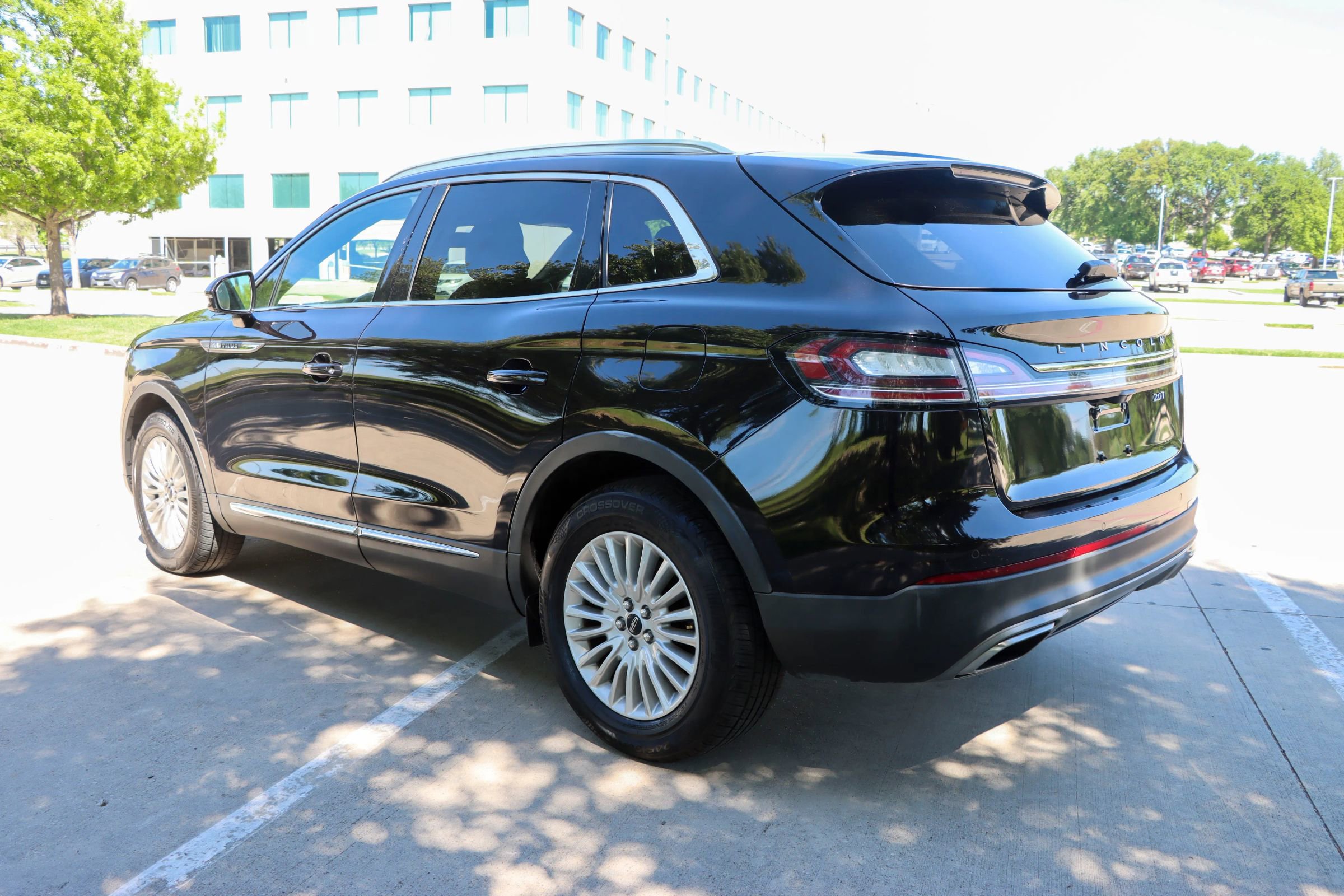 Used 2019 Lincoln Nautilus FWD image 5