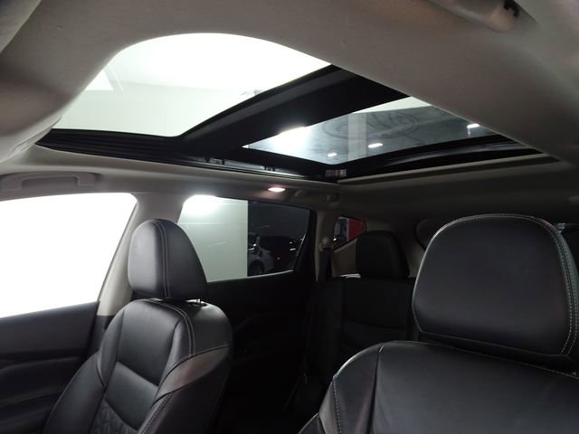 Used 2020 Nissan Murano Platinum w/ Cargo Package image 11