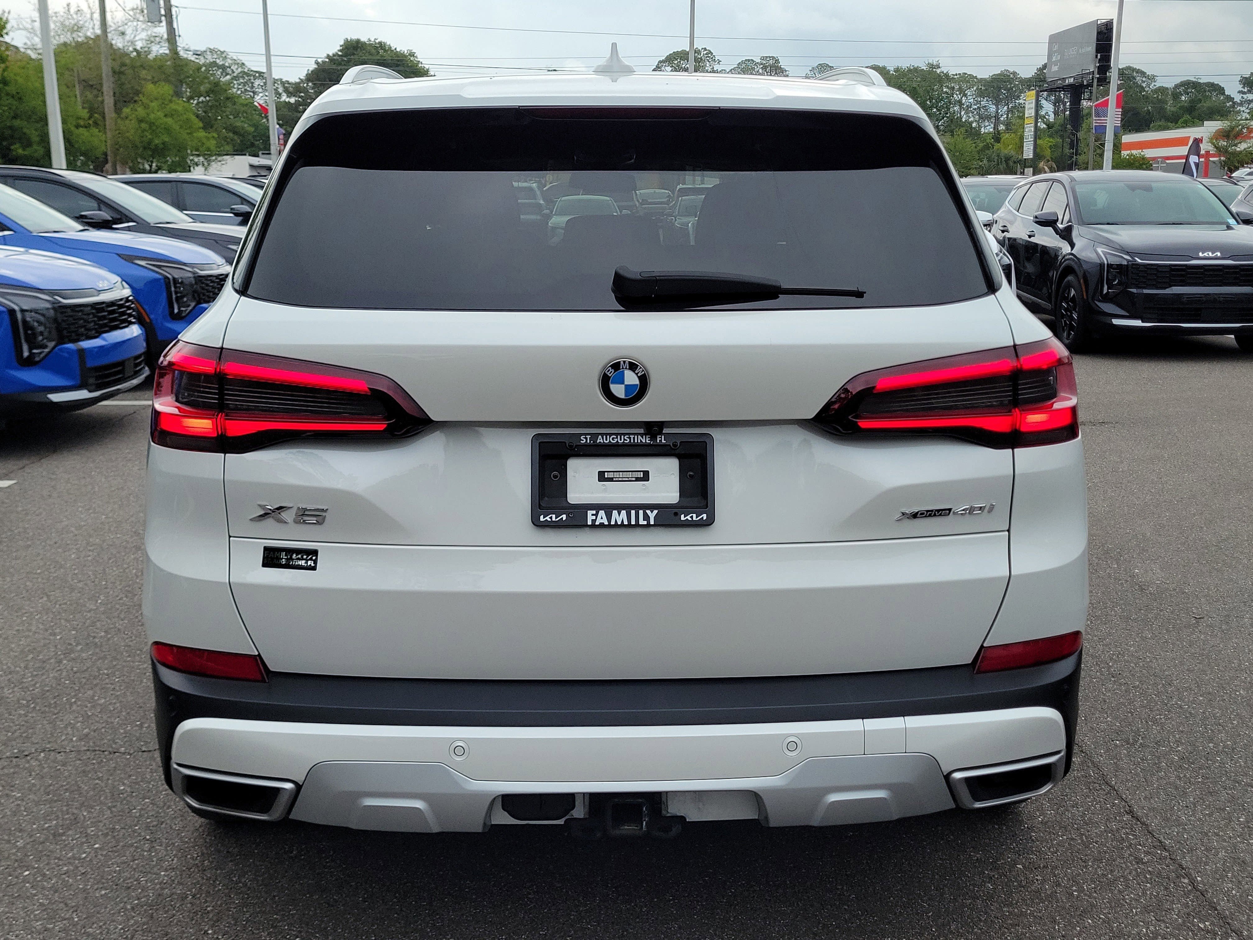 Used 2022 BMW X5 xDrive40i w/ Premium Package AWD/4WD image 5
