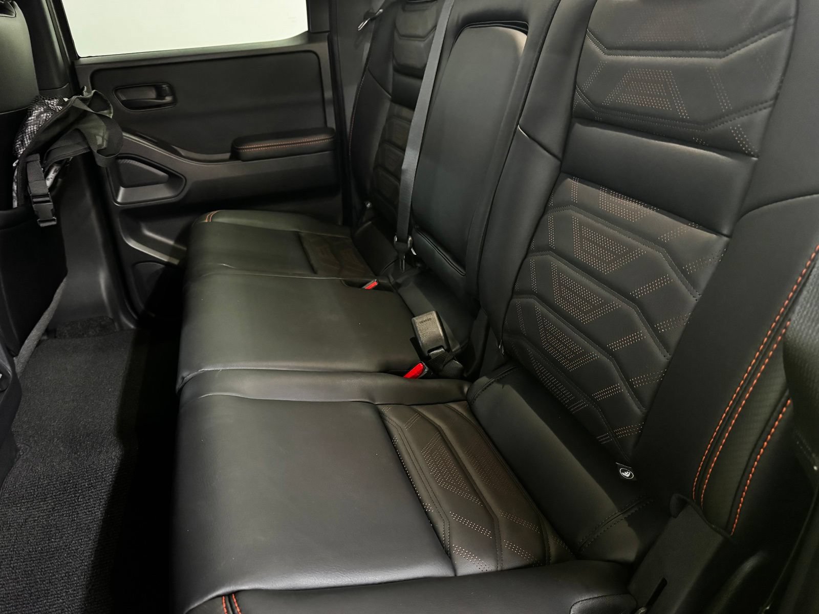 New 2026 Nissan Frontier PRO-4X w/ Pro Premium Package AWD/4WD image 11