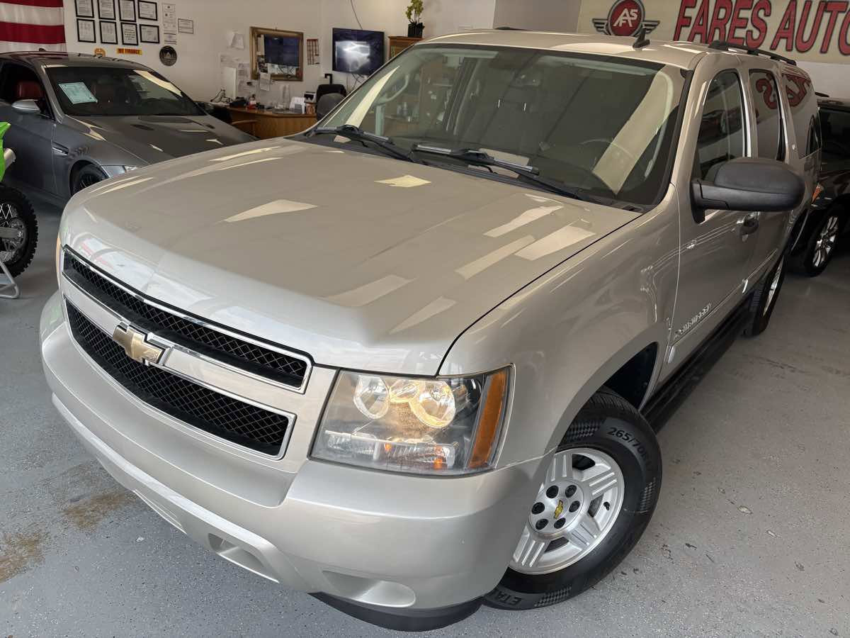 Used 2008 Chevrolet Suburban LS image 9