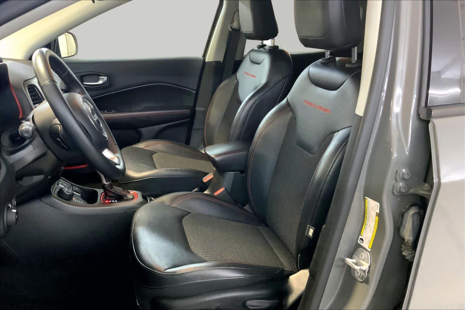 Used 2019 Jeep Compass Trailhawk AWD/4WD image 7