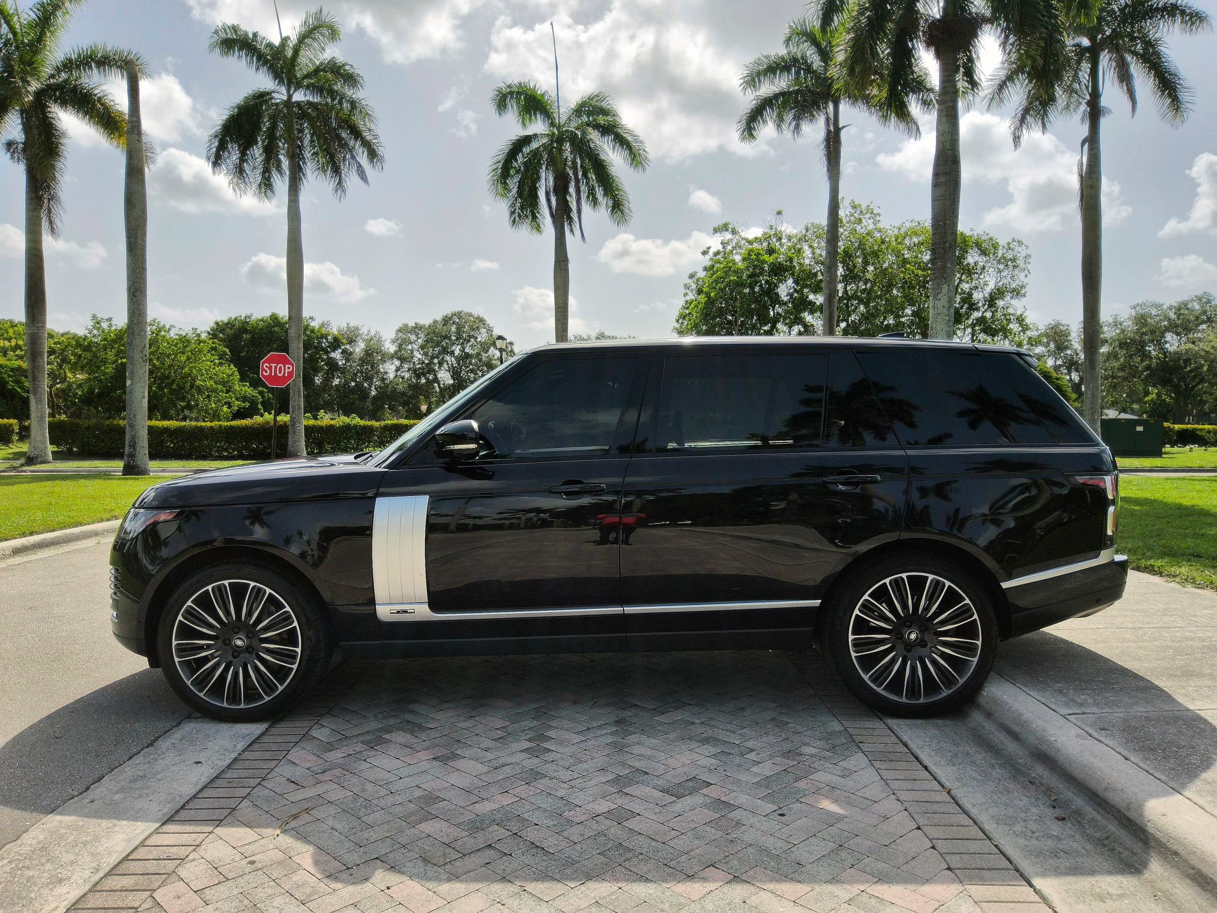 Used 2020 Land Rover Range Rover Long Wheelbase HSE AWD/4WD image 22