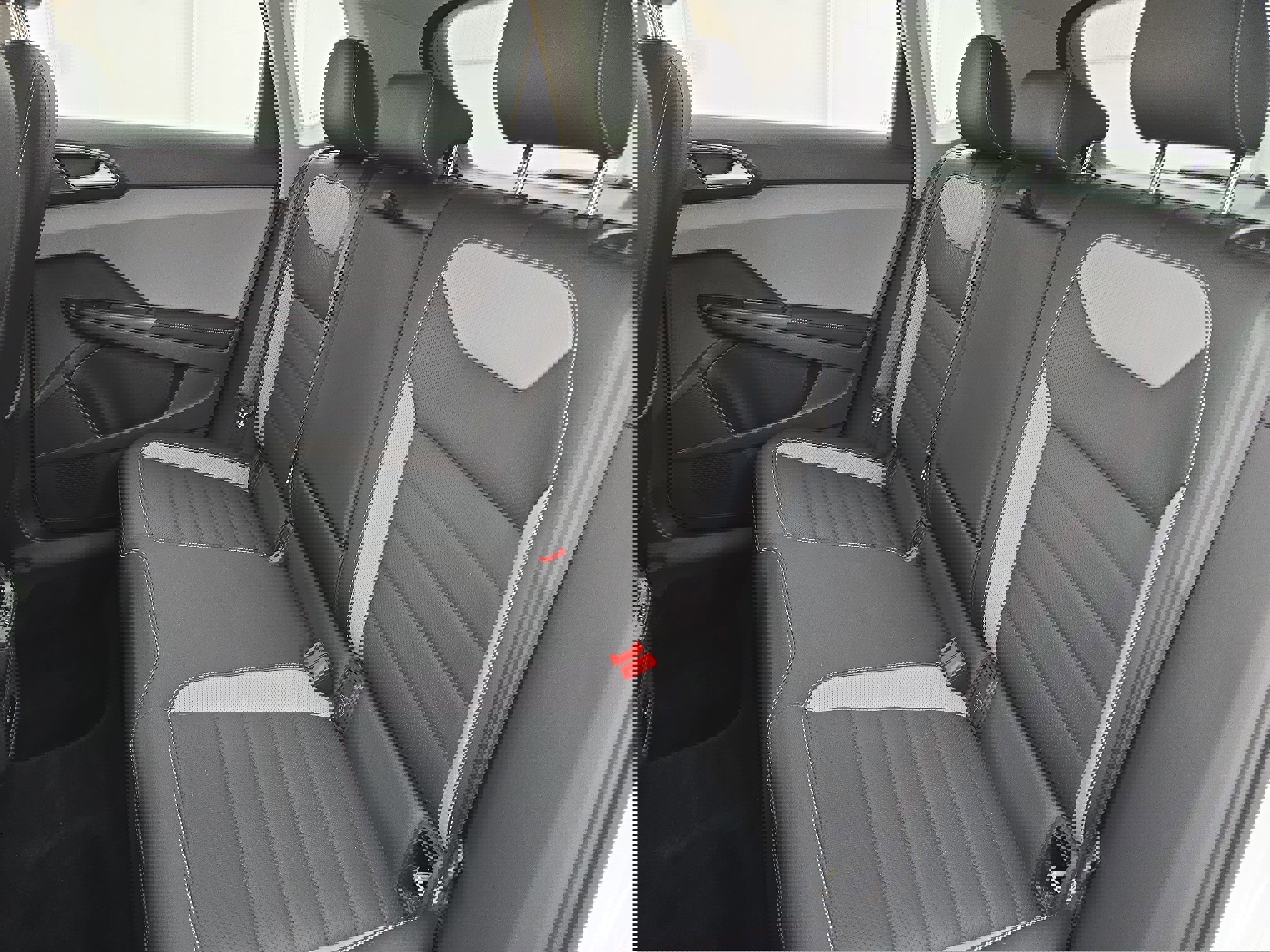 Certified 2024 Volkswagen Taos SEL image 13