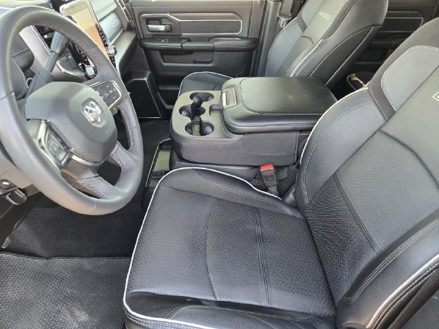 Used 2026 RAM 2500 Laramie AWD/4WD image 16