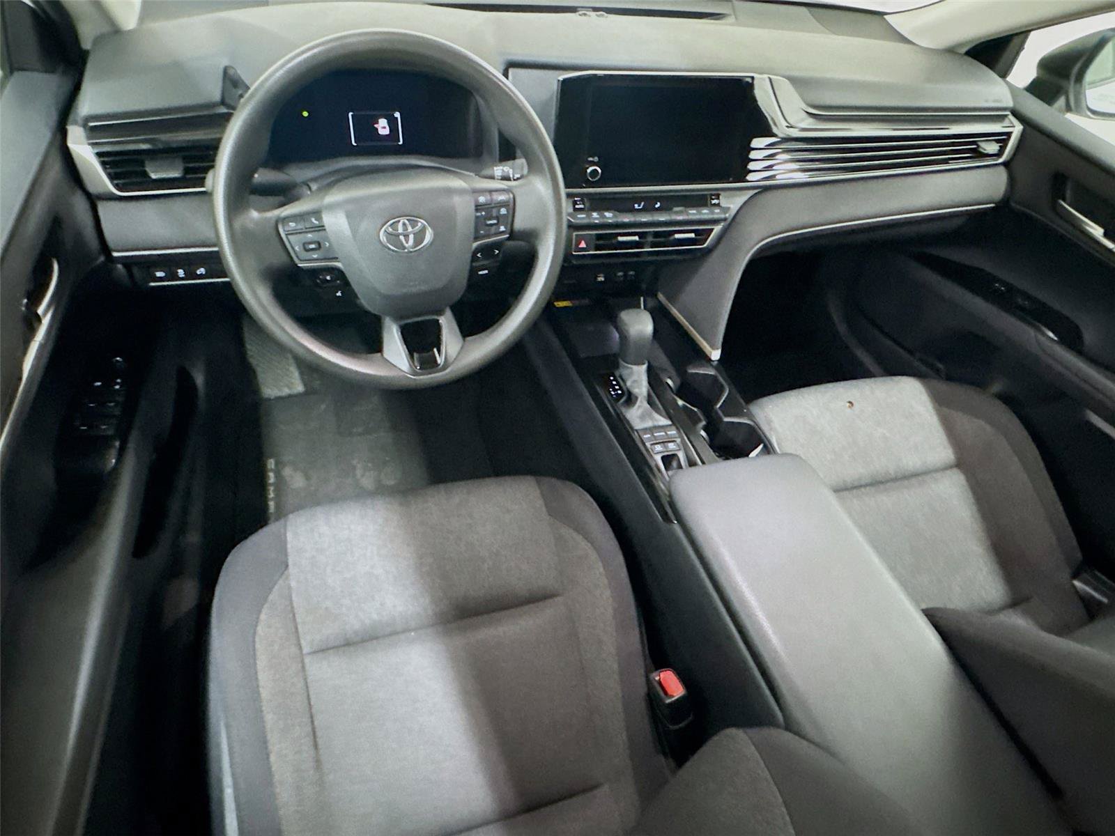 Used 2025 Toyota Camry LE w/ Convenience Package FWD image 29