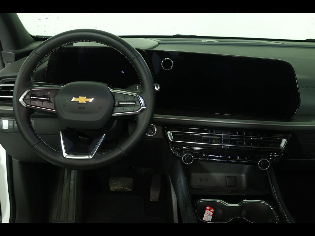 Used 2025 Chevrolet Traverse LT AWD/4WD image 18