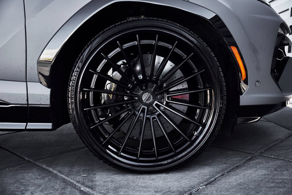 Used 2025 Lamborghini Urus S AWD/4WD image 20