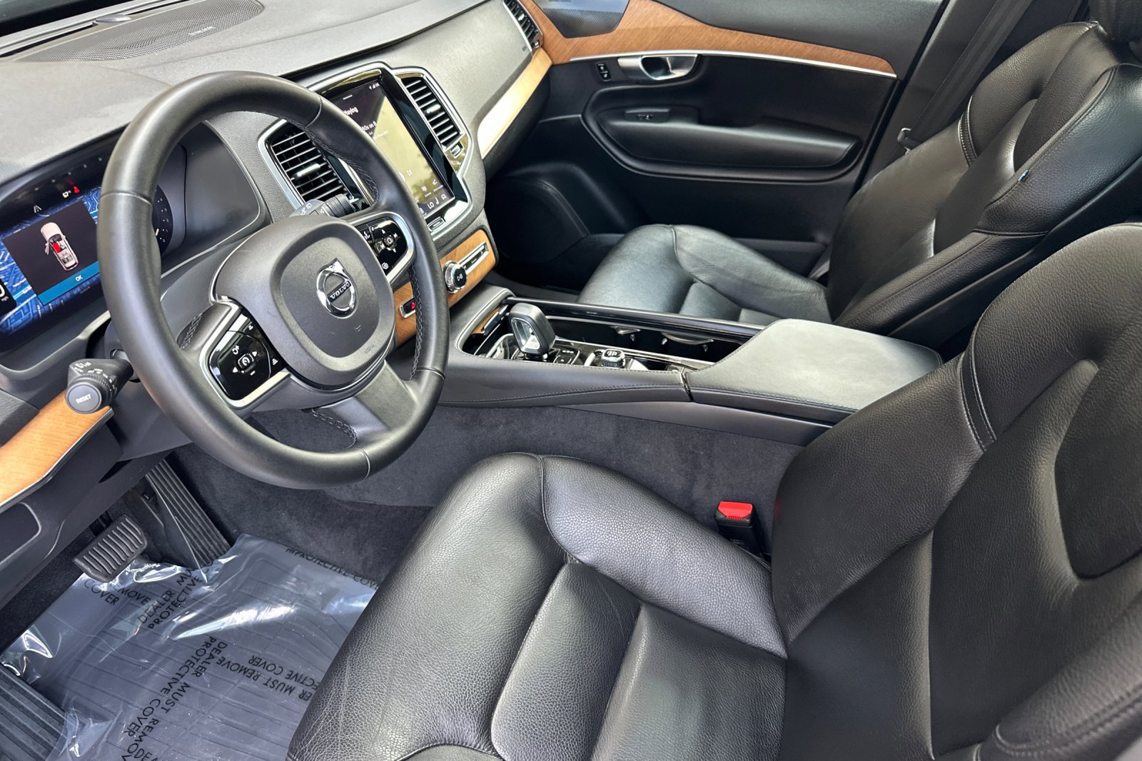 Certified 2023 Volvo XC90 B6 Plus w/ Protection Package Premier AWD/4WD image 10
