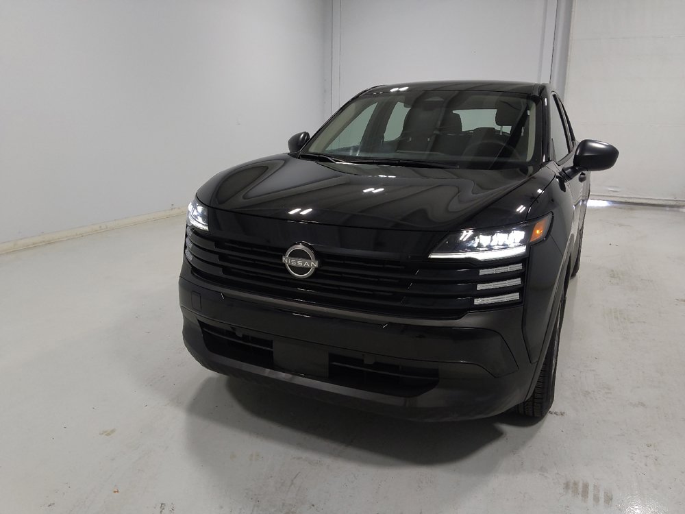 Used 2025 Nissan Kicks S FWD image 15
