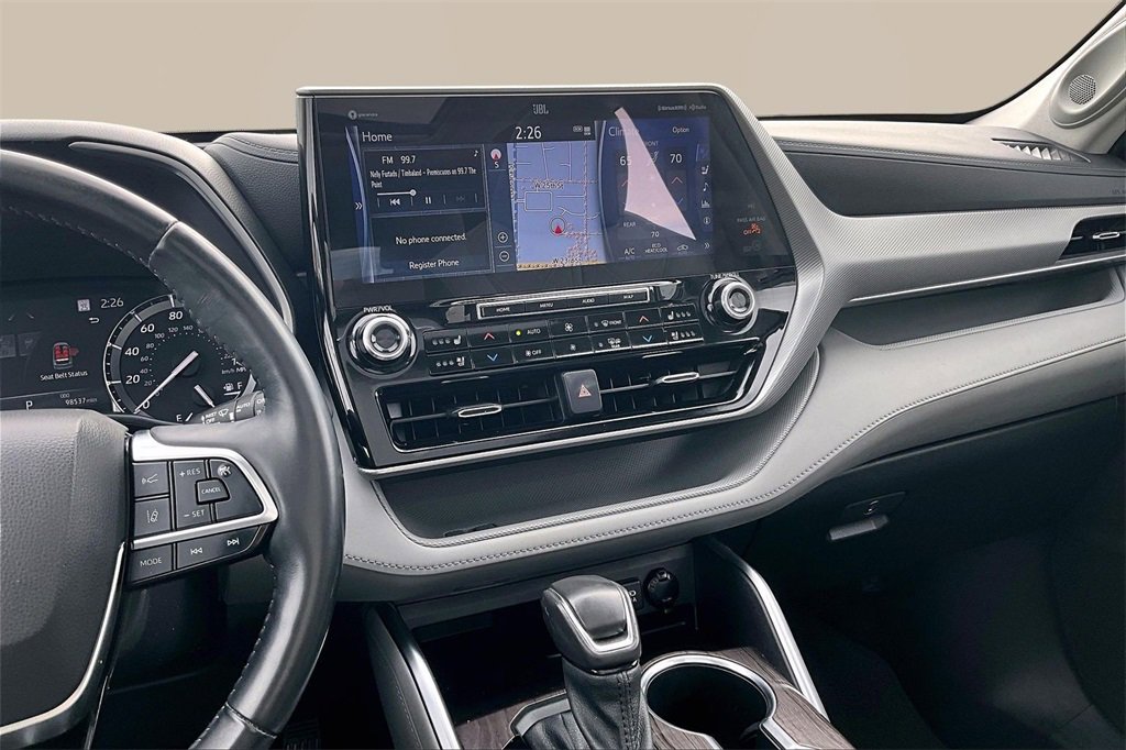 Used 2021 Toyota Highlander Platinum image 6