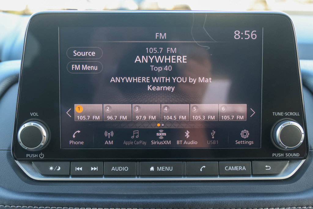 Used 2025 Nissan Rogue SV FWD image 23