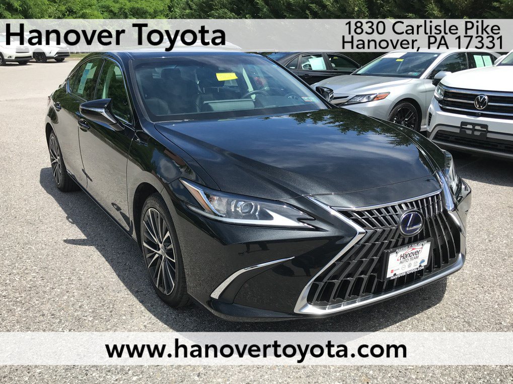 Used 2022 Lexus ES 300h w/ Premium Package