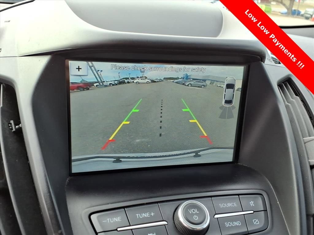 Used 2019 Ford Escape SE image 18