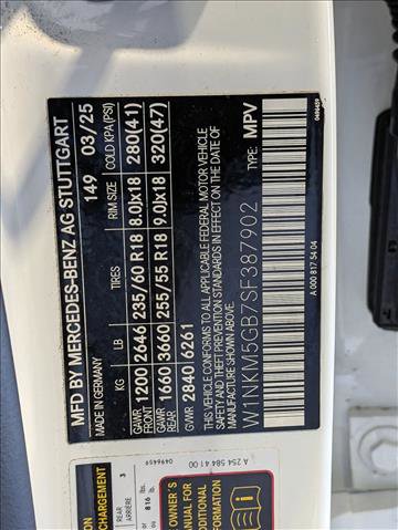 Used 2025 Mercedes-Benz GLC 350e 4MATIC image 25