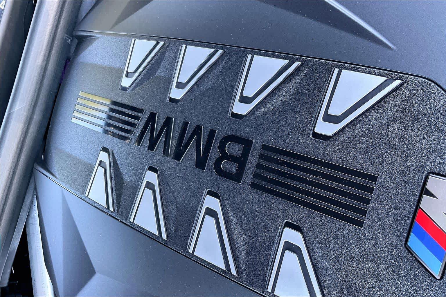 Used 2027 BMW X6 M60i AWD/4WD image 17