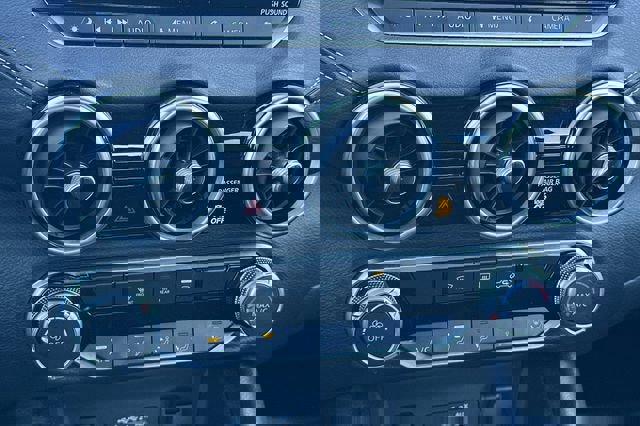 Used 2024 Nissan Sentra SV w/ Trunk Package image 22