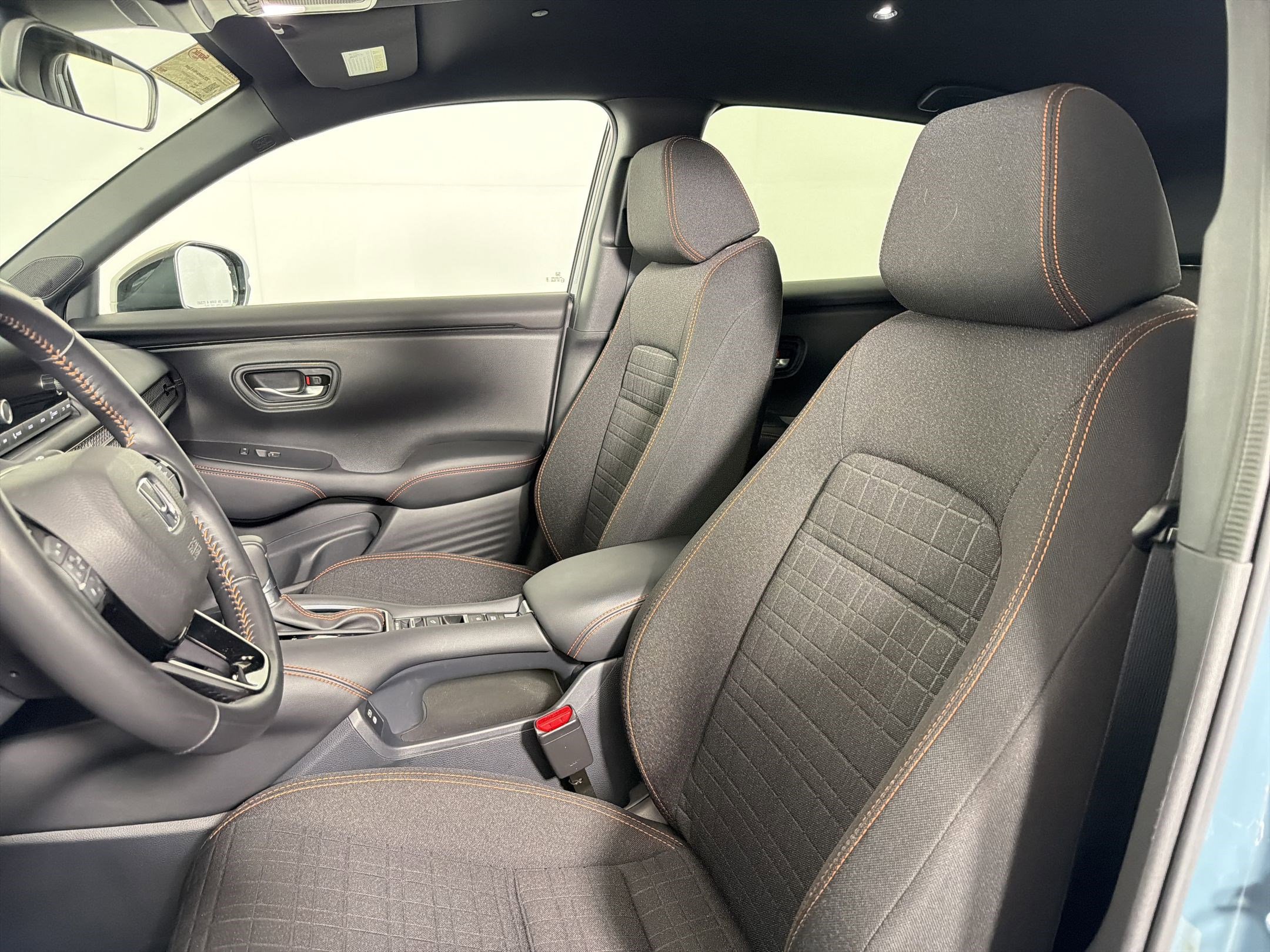 Used 2025 Honda HR-V Sport image 5