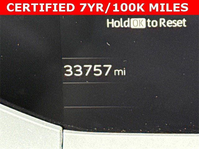 Used 2023 Toyota Prius LE image 28