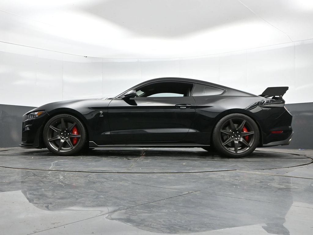 Used 2020 Ford Mustang Shelby GT500 w/ Carbon Fiber Track Pack RWD image 47