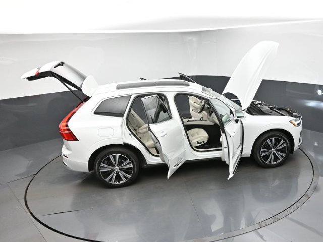 Used 2023 Volvo XC60 B5 Plus w/ Protection Package Premier FWD image 47