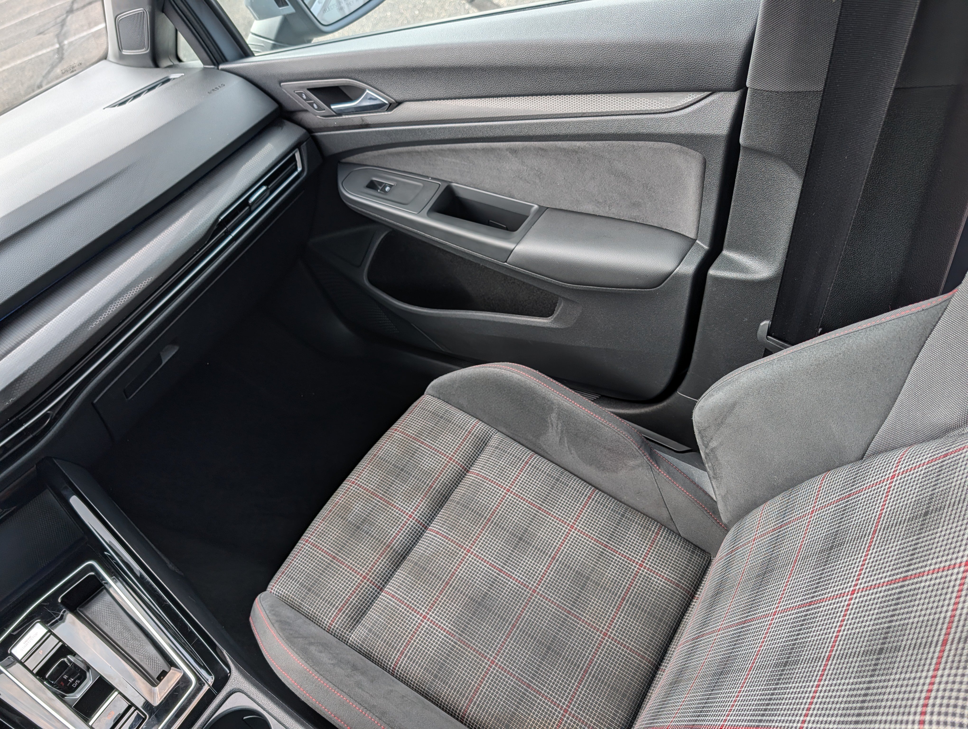 Used 2024 Volkswagen GTI S FWD image 11
