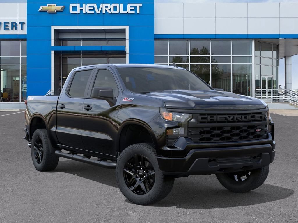 Used 2026 Chevrolet Silverado 1500 Custom Trail Boss w/ Turbomax Blackout Package AWD/4WD image 7