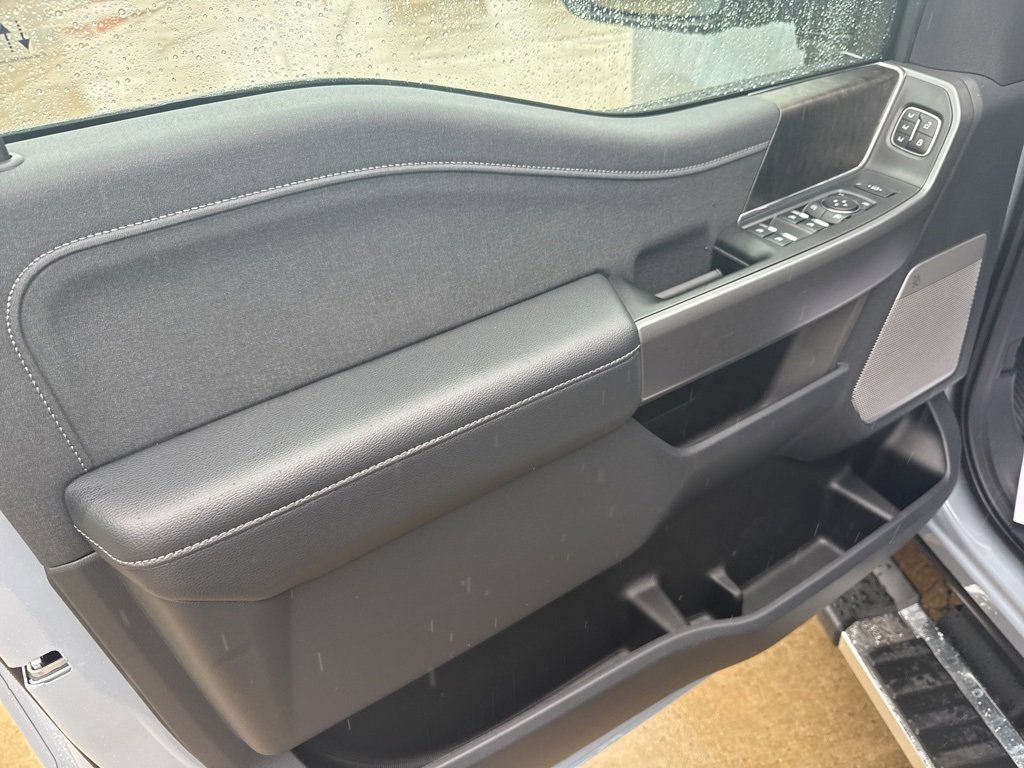 New 2026 Ford F350 Lariat image 7