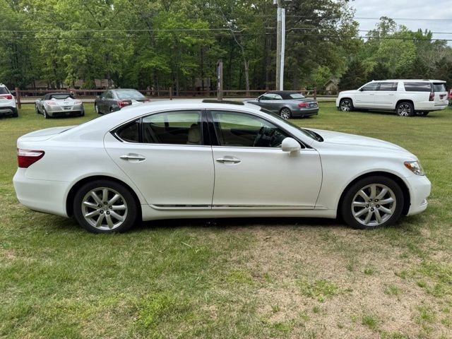 Used 2007 Lexus LS 460 image 8