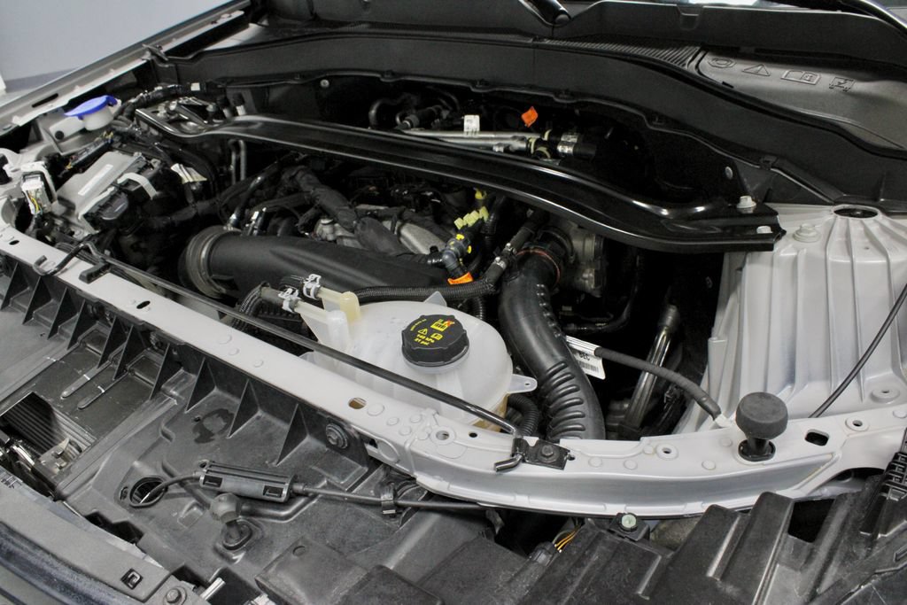 Certified 2025 Ford Explorer ST-Line AWD/4WD image 19