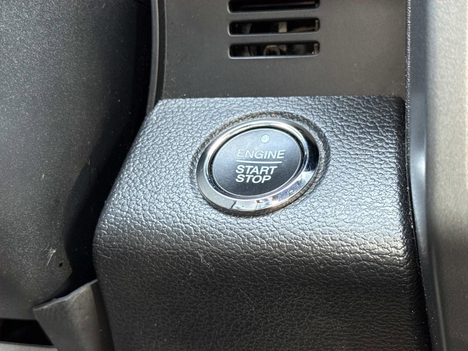 Used 2021 Ford Expedition Max XLT AWD/4WD image 19