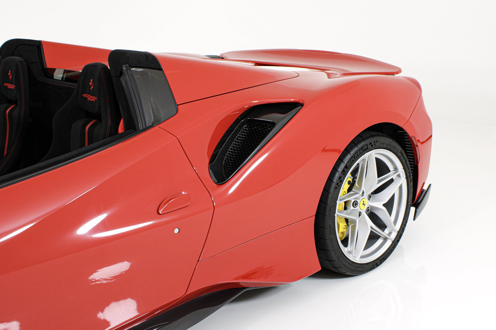 Certified 2019 Ferrari 488 Pista Spider RWD image 6