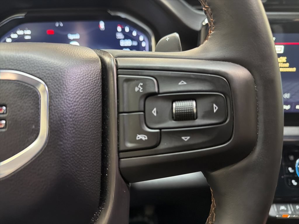 Used 2024 GMC Sierra 1500 AT4 w/ Technology Package AWD/4WD image 18