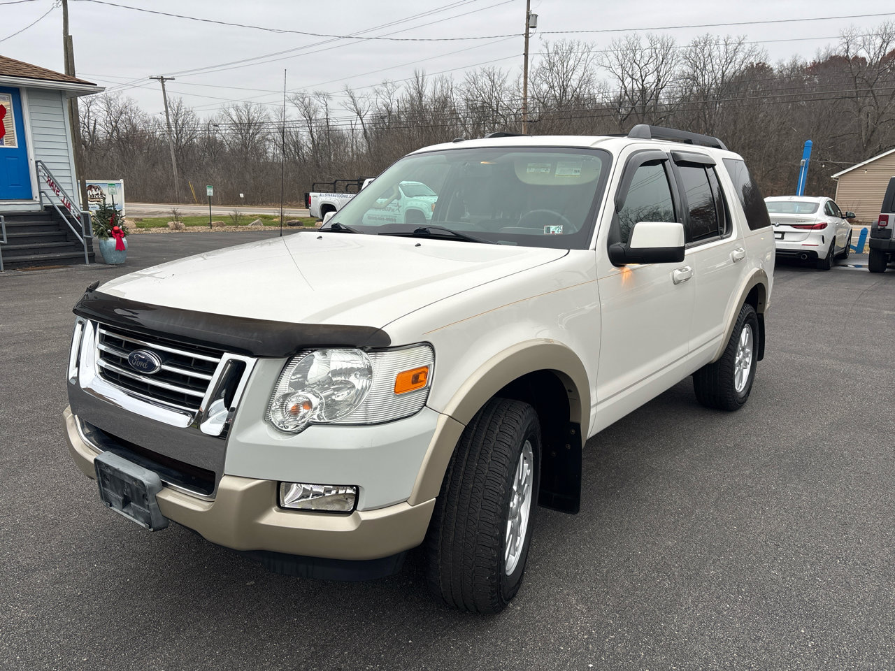 Used 2010 Ford Explorer Eddie Bauer image 2