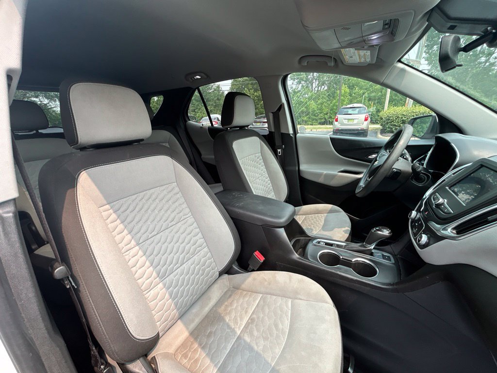 Used 2020 Chevrolet Equinox LT AWD/4WD image 36
