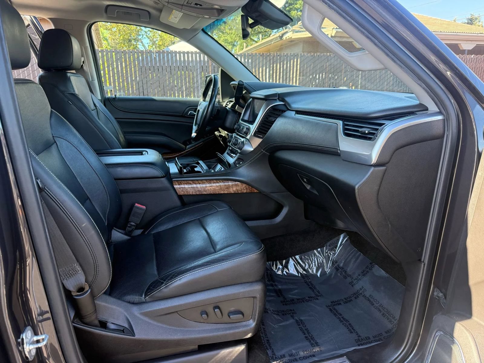 Used 2018 Chevrolet Suburban Premier AWD/4WD image 15