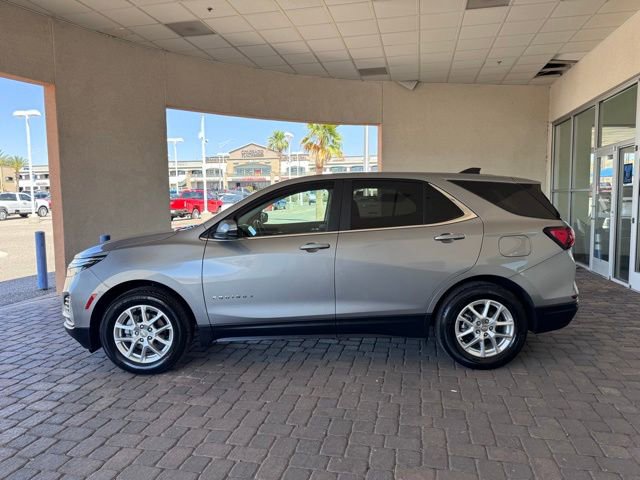 Used 2023 Chevrolet Equinox LT FWD image 2