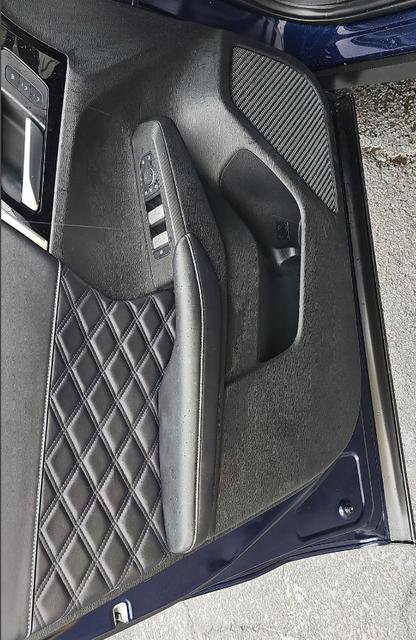 Used 2024 Mitsubishi Outlander SEL Black Edition image 10