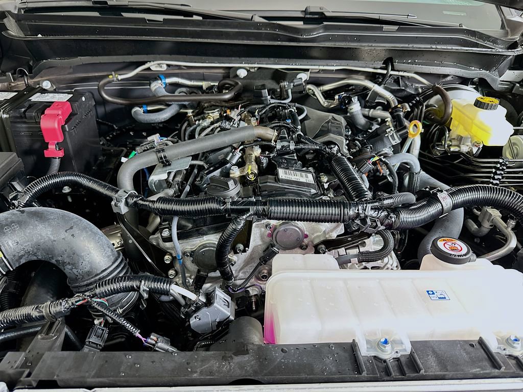 Certified 2025 Toyota Tacoma SR5 AWD/4WD image 29