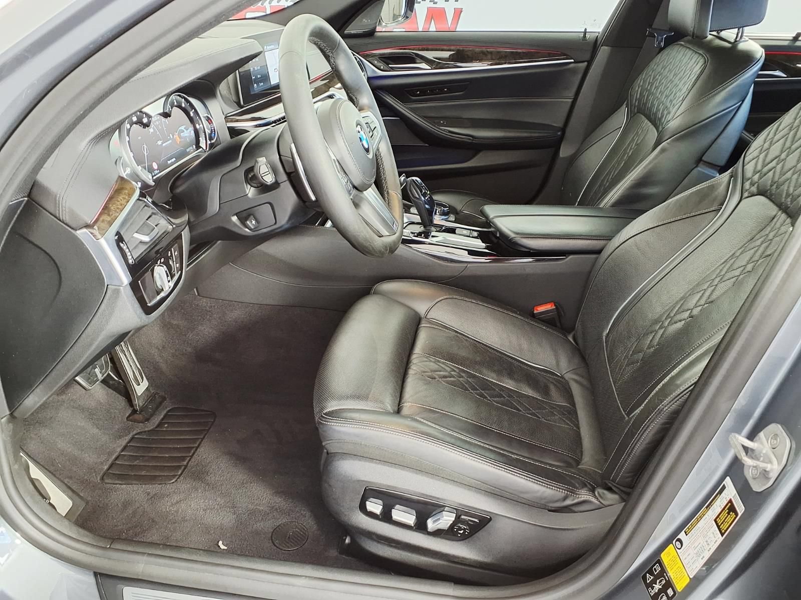 Used 2018 BMW M550i xDrive AWD/4WD image 12