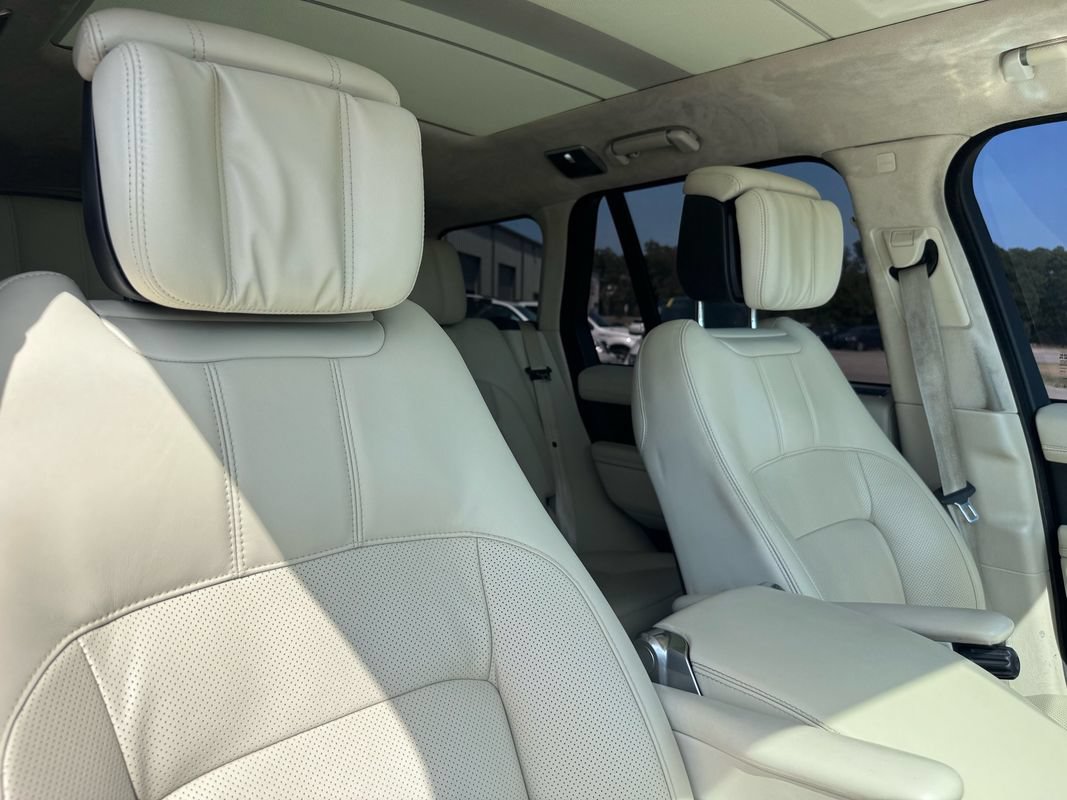 Used 2019 Land Rover Range Rover Supercharged AWD/4WD image 18