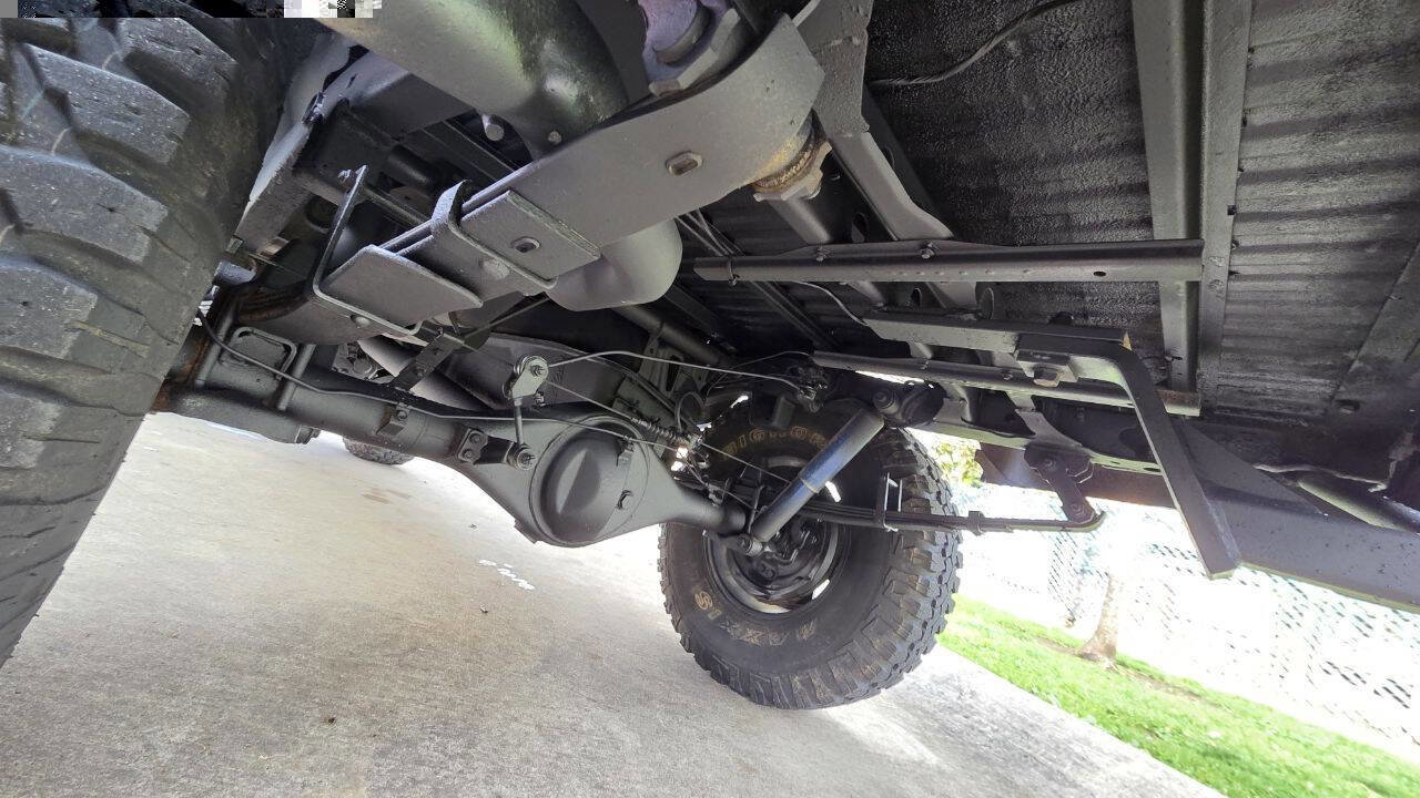 Used 1987 Toyota Pickup Deluxe image 10