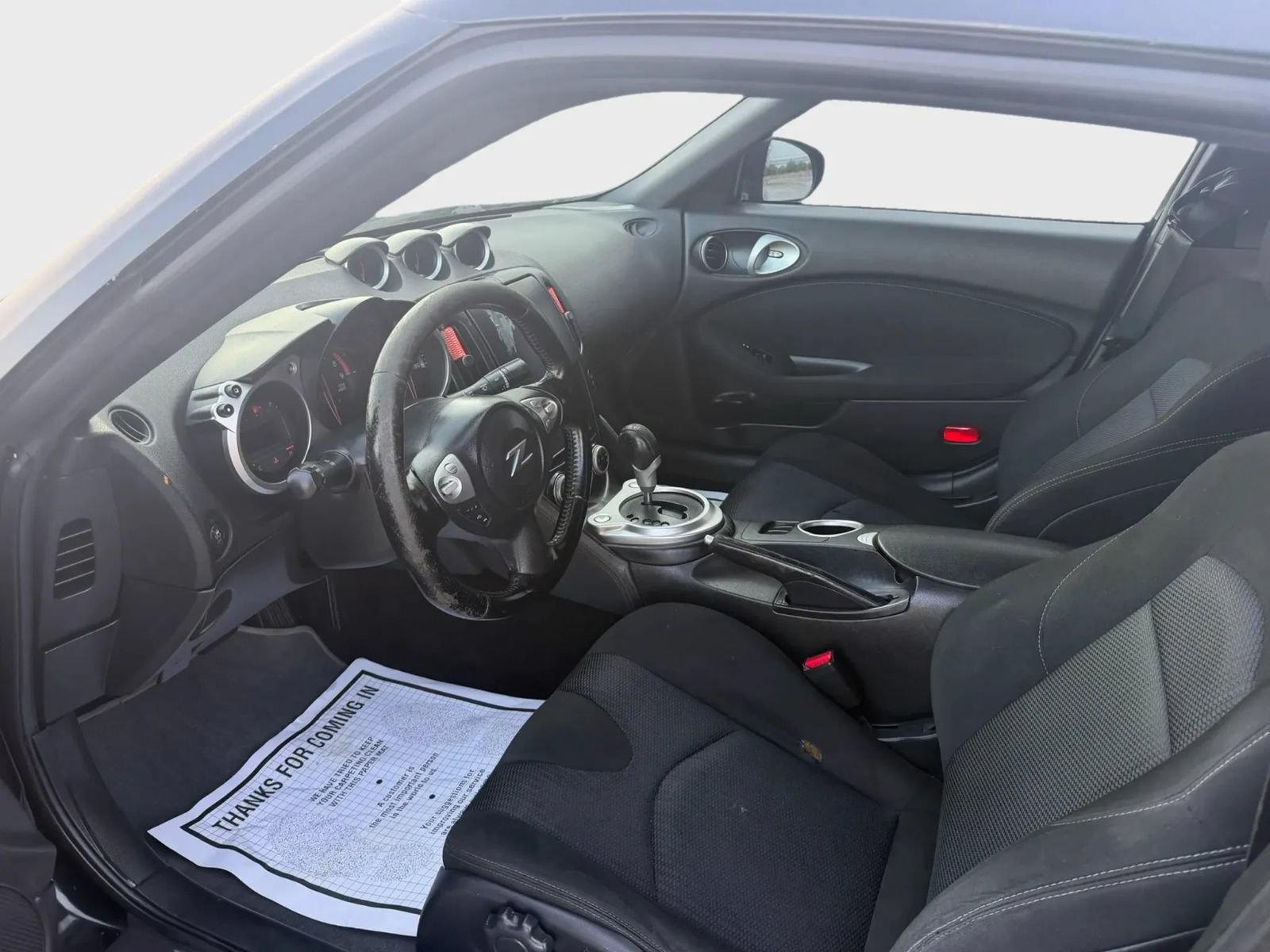 Used 2015 Nissan 370Z Coupe RWD image 19