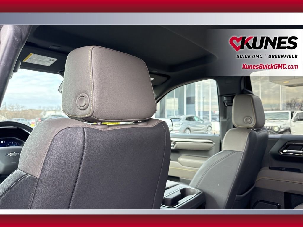 Used 2023 Chevrolet Silverado 1500 ZR2 w/ Technology Package image 38